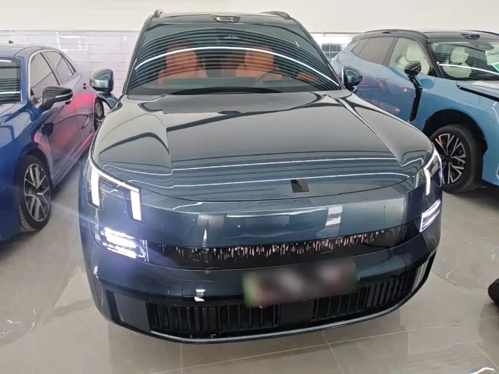 Lynk & Co 900 — миниатюра 3