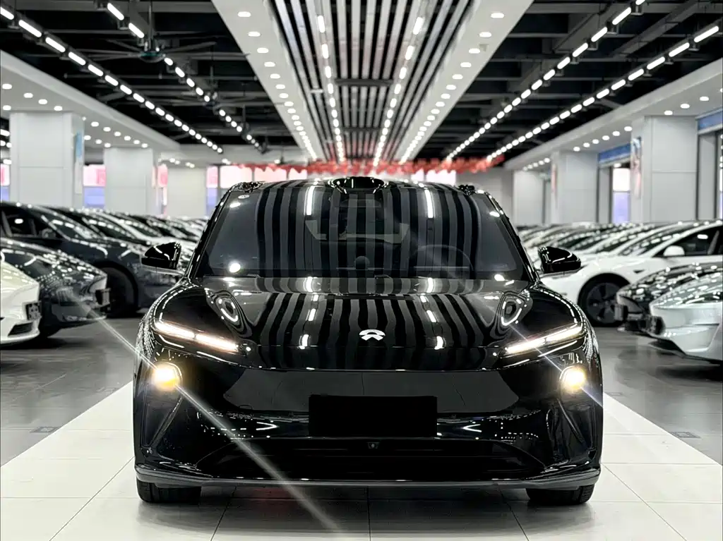 NIO ET5T — миниатюра 2
