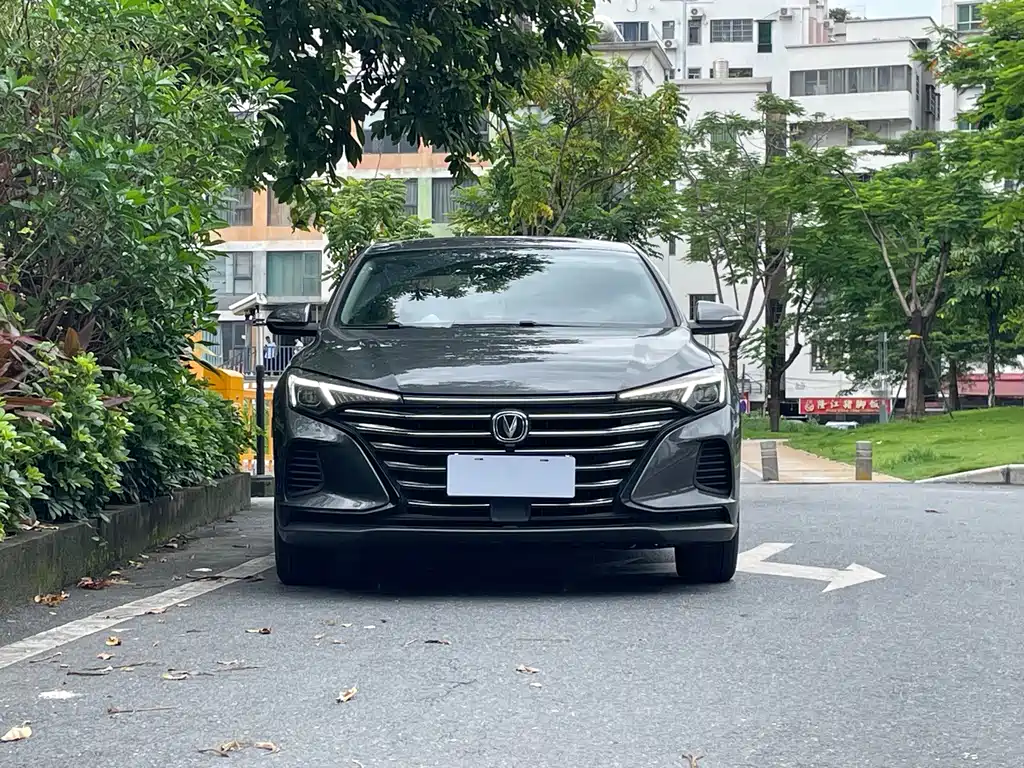 Changan Eado — миниатюра 2