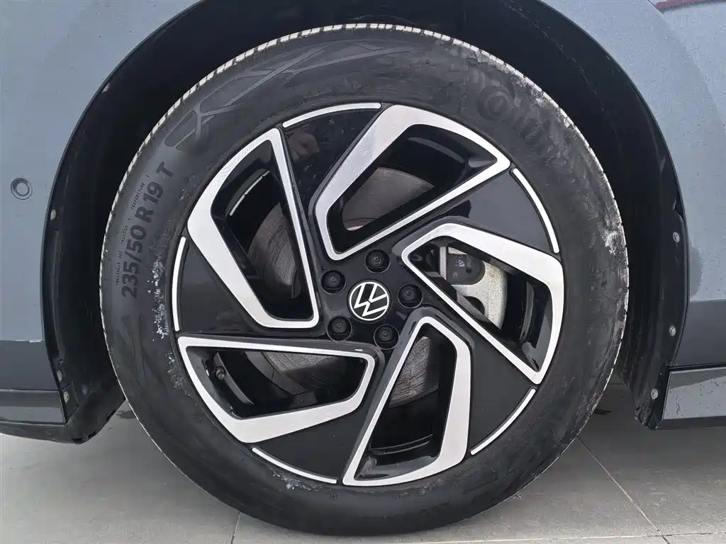 VOLKSWAGEN ID.7 VIZZION