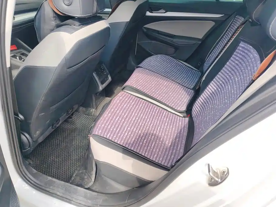 Volkswagen Golf — миниатюра 11