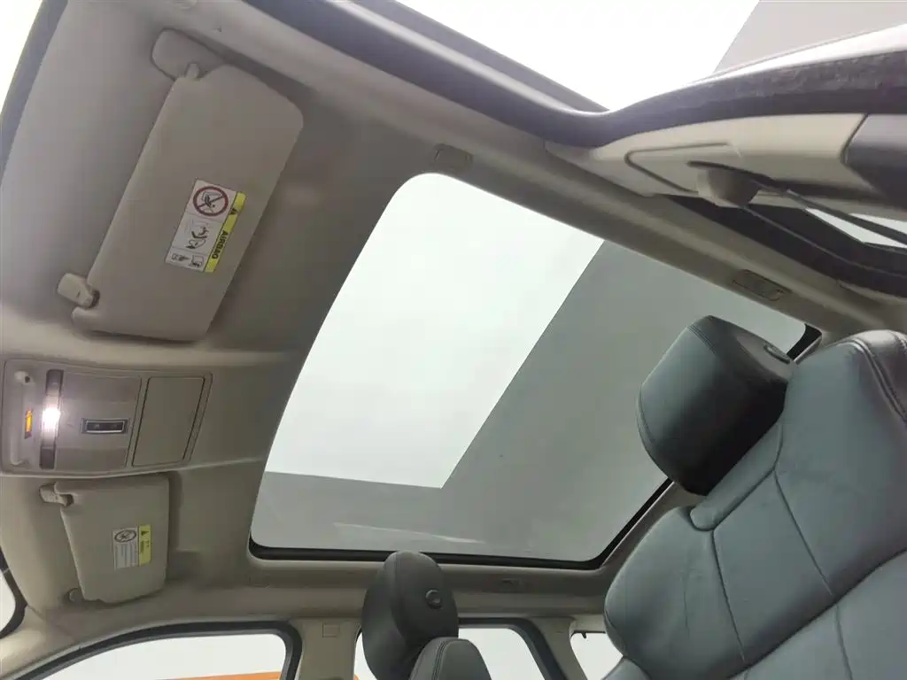 LAND ROVER RANGE ROVER AURORA