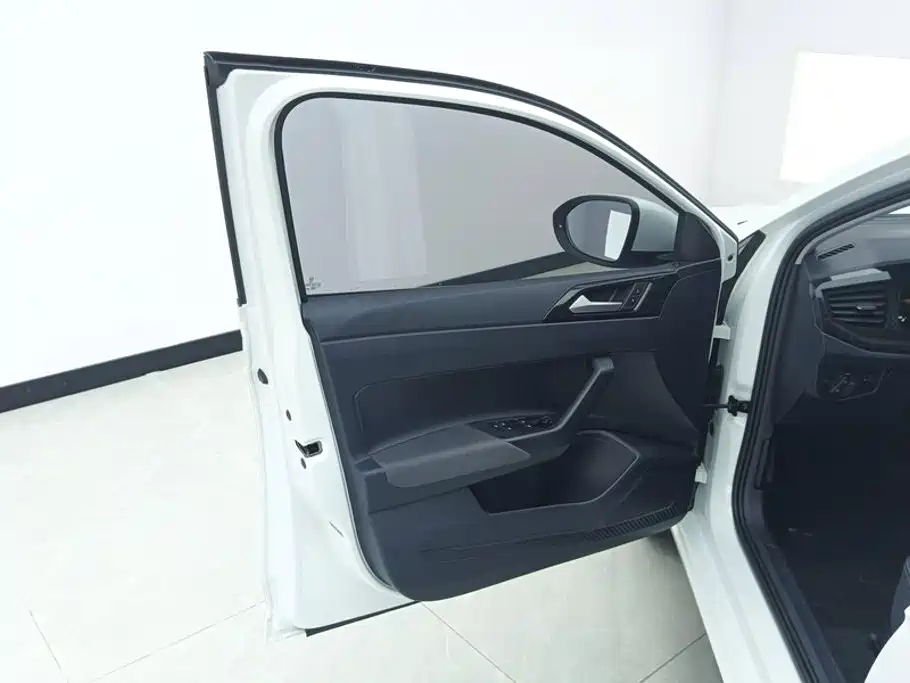 Volkswagen Lavida — миниатюра 7