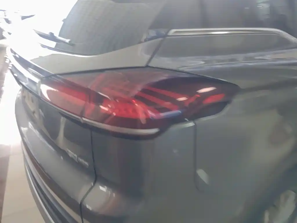 Geely Boyue — миниатюра 8
