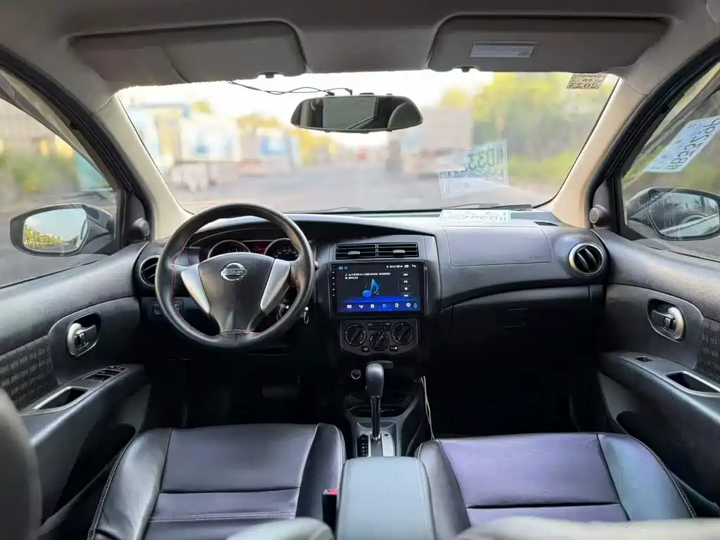 Nissan Livina — миниатюра 4