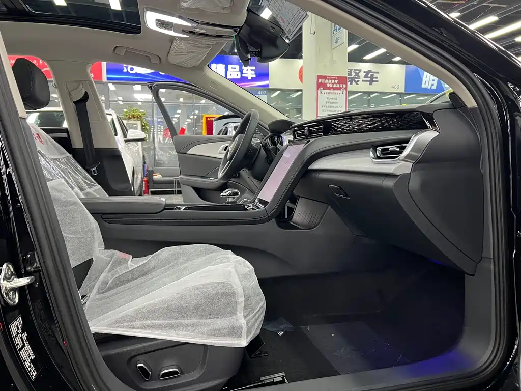 Hongqi H5 2025 1.5T DCT