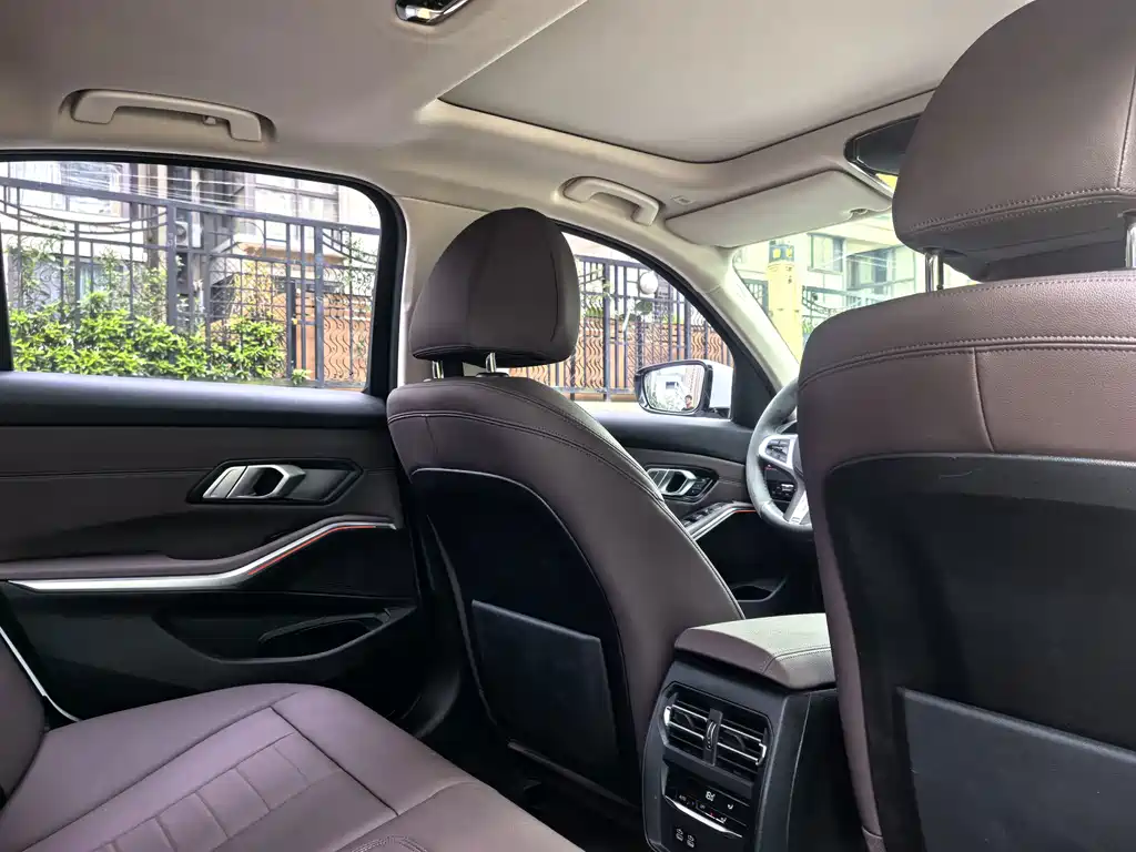 BMW 3 Series — миниатюра 10