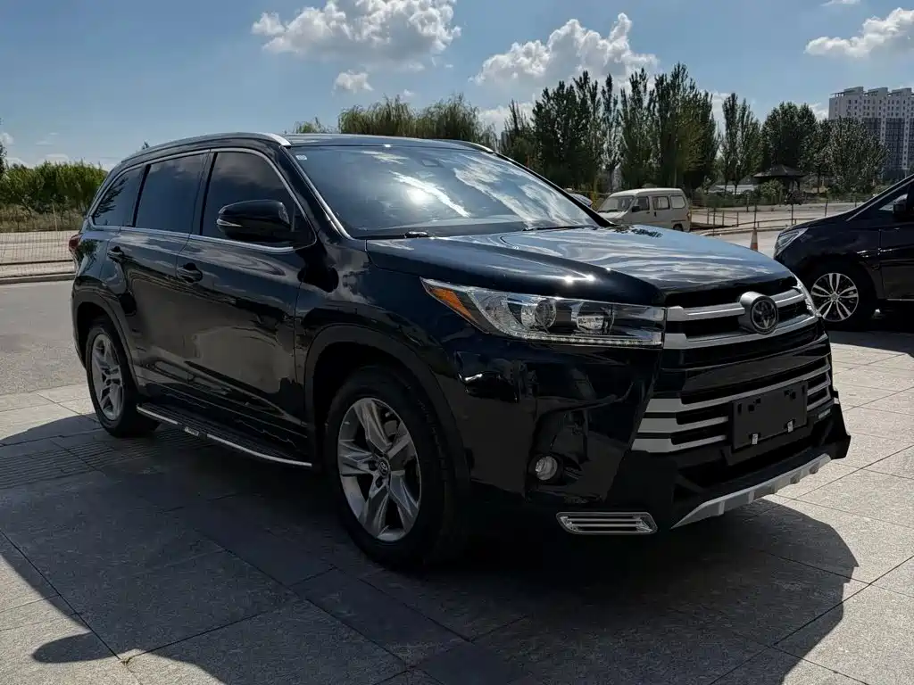 Toyota Highlander — миниатюра 9