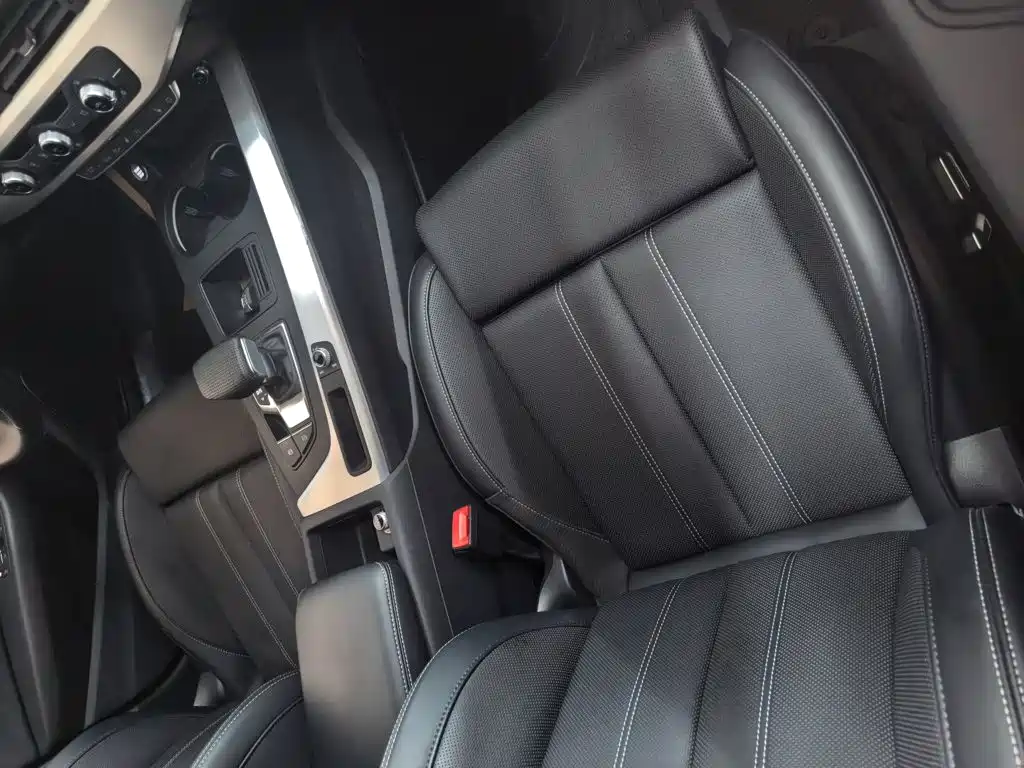 Audi A4L — миниатюра 15