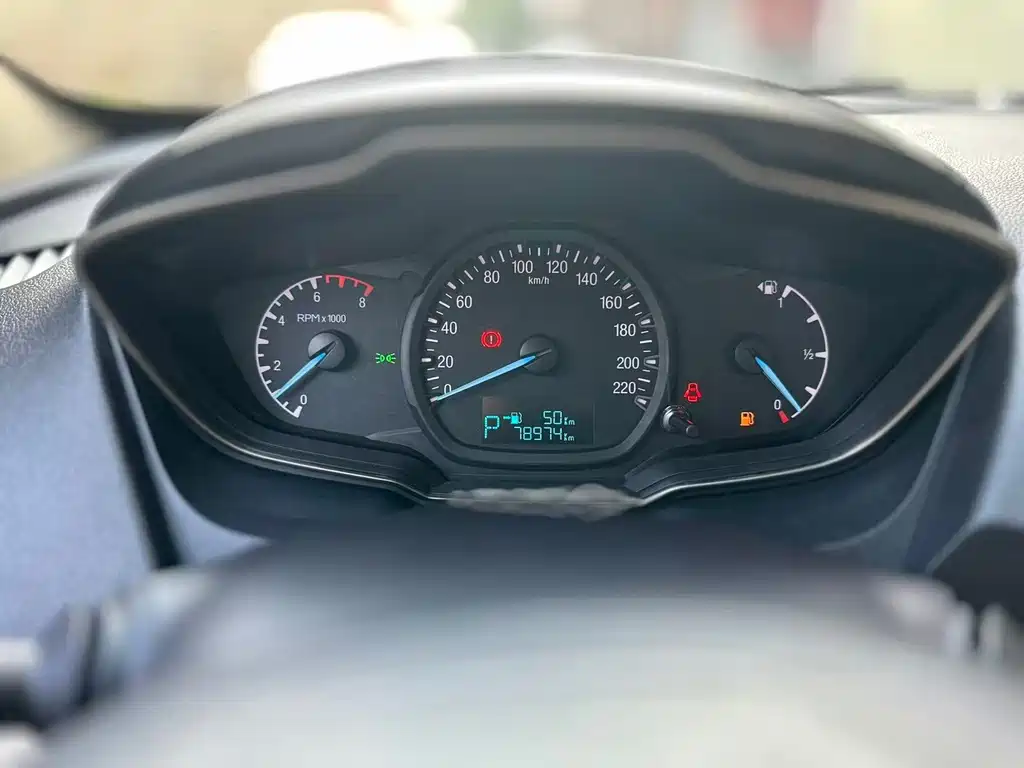 Ford Escort — миниатюра 10