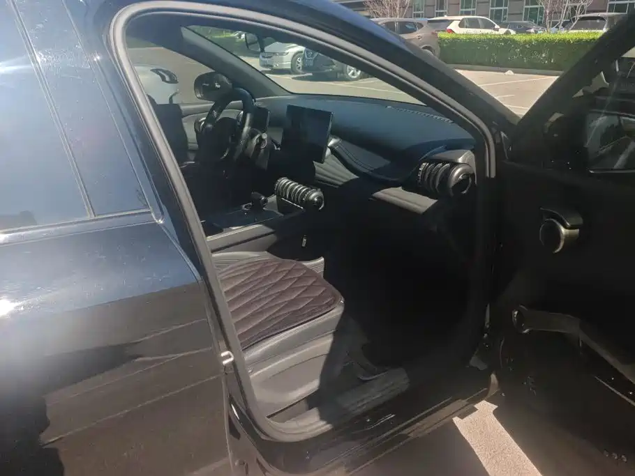 BYD Yuan Plus — миниатюра 8