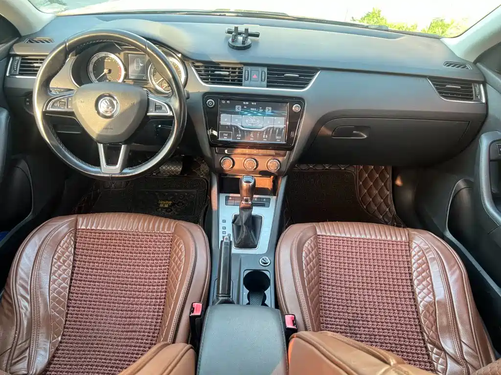 Skoda Octavia — миниатюра 11