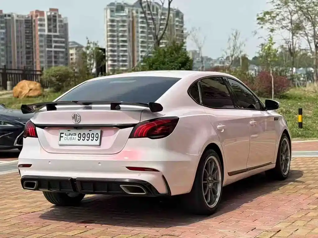 MG MG6 — миниатюра 9
