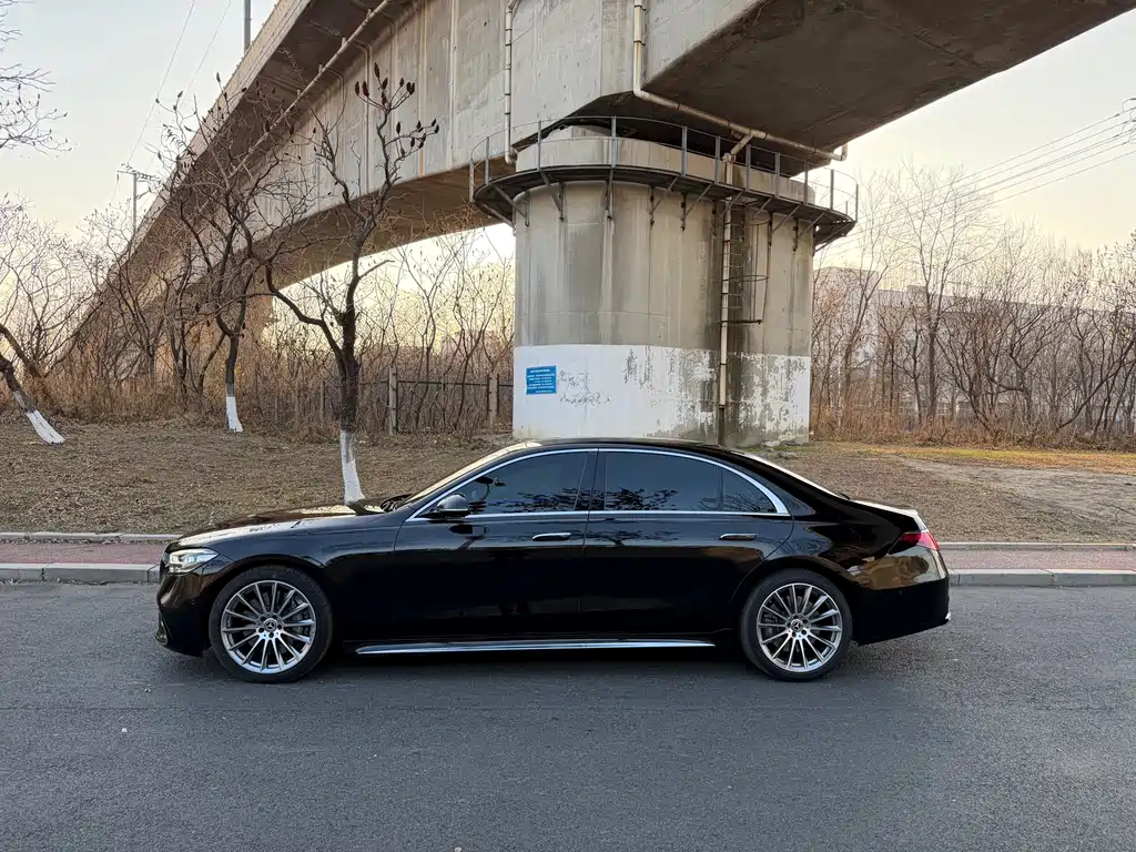 MERCEDES-BENZ S CLASS