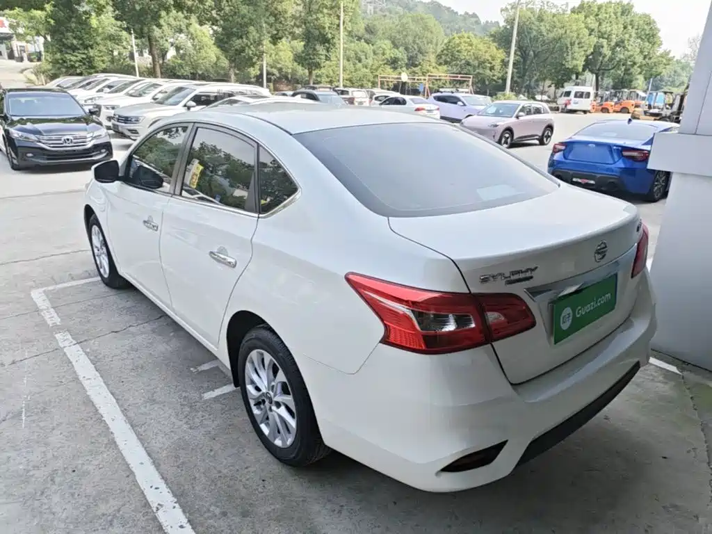 Nissan Sylphy — миниатюра 5