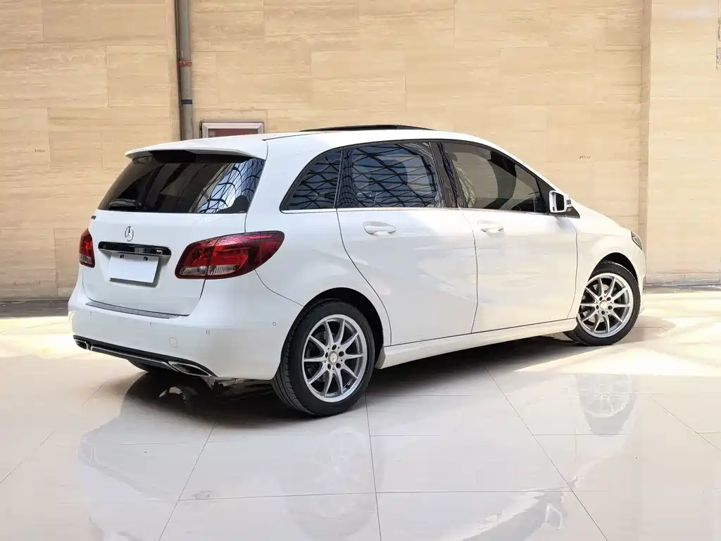 Mercedes-Benz B-Class — миниатюра 9