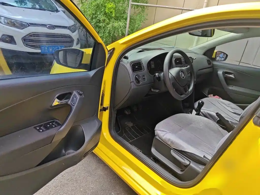 Volkswagen Polo — миниатюра 14