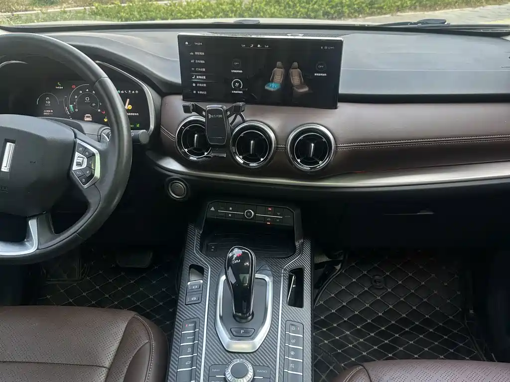 Wey Wey VV6 — миниатюра 11