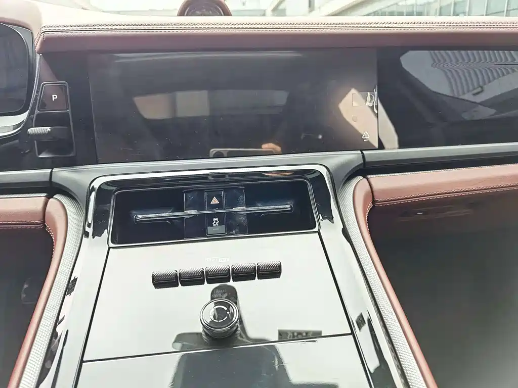 Porsche Panamera — миниатюра 10
