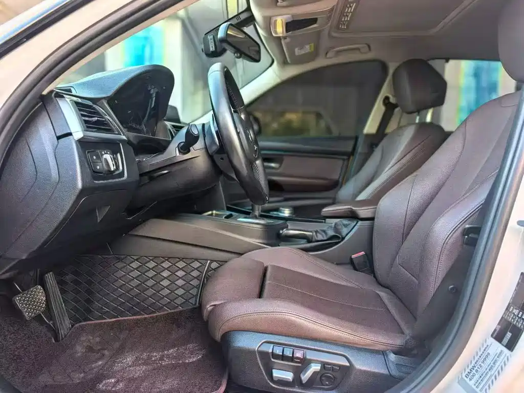 BMW 3 Series — миниатюра 7