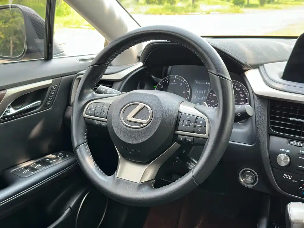 Lexus RX — миниатюра 17