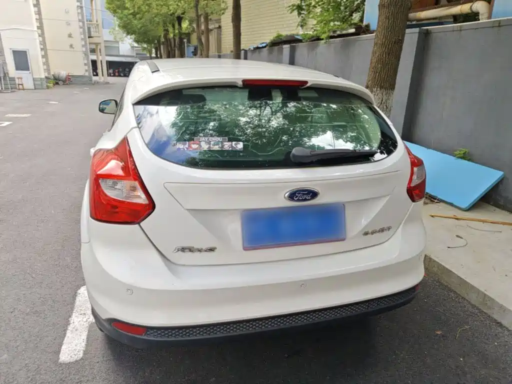 Ford Focus — миниатюра 6
