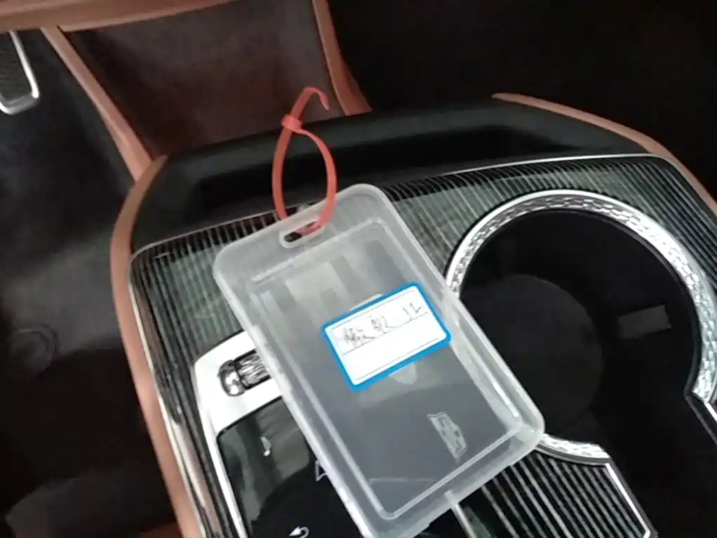 Cadillac IQ — миниатюра 9