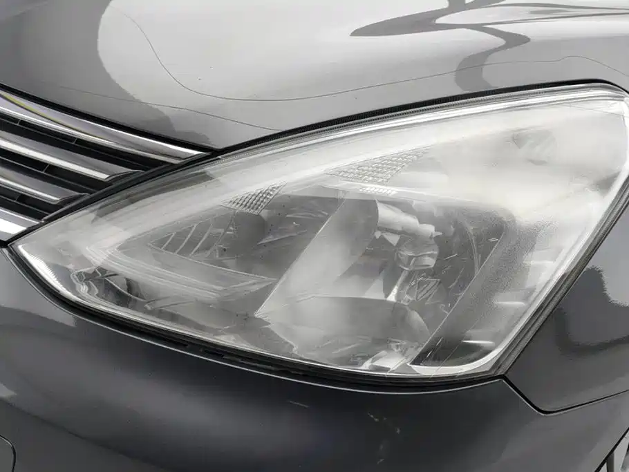Nissan Livina — миниатюра 5