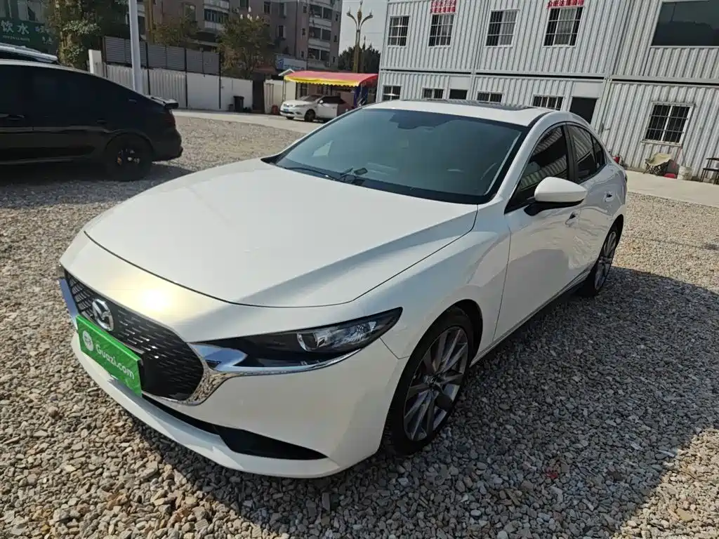 Mazda 3 Axela 2021