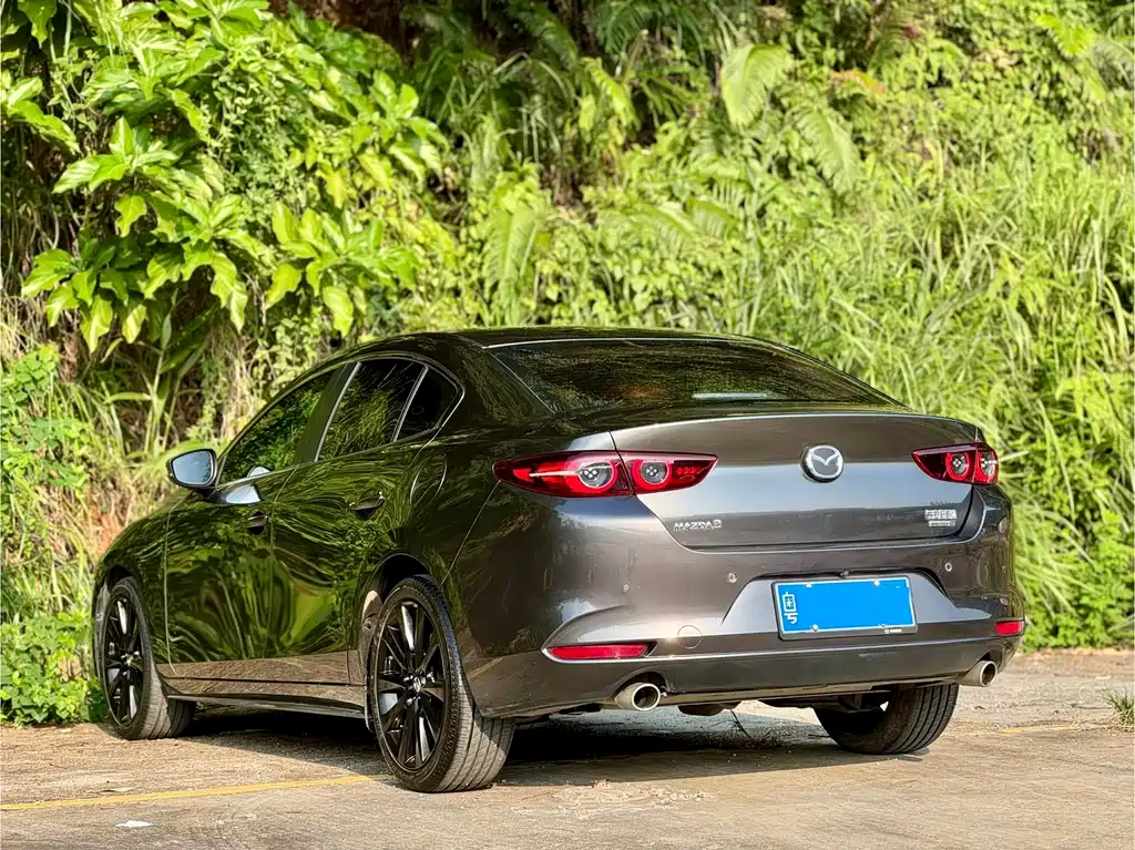 Mazda 3 Axela — миниатюра 4