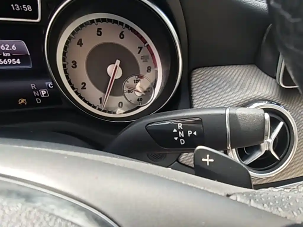 Mercedes-Benz GLA — миниатюра 14