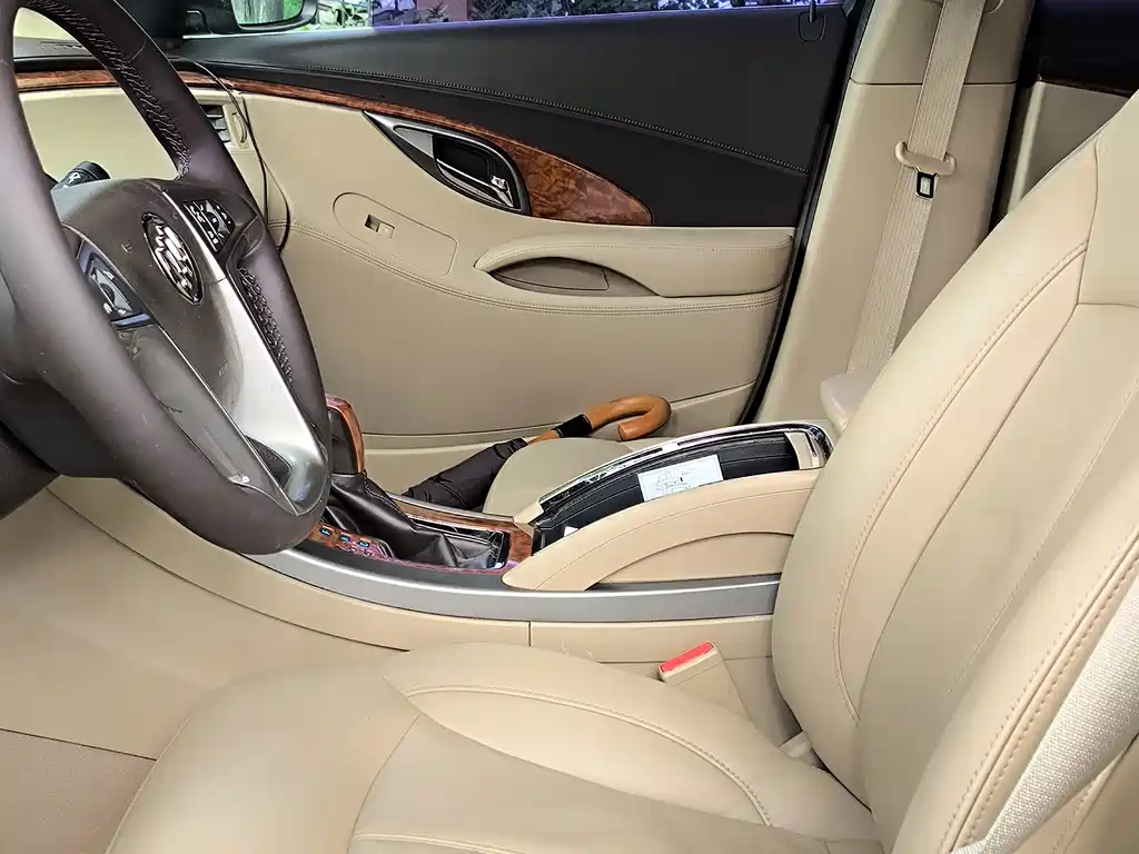 Buick LaCrosse — миниатюра 9