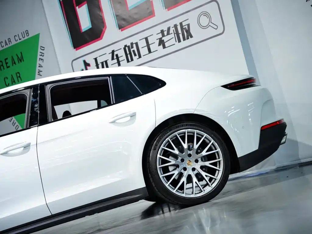 Porsche Panamera — миниатюра 53