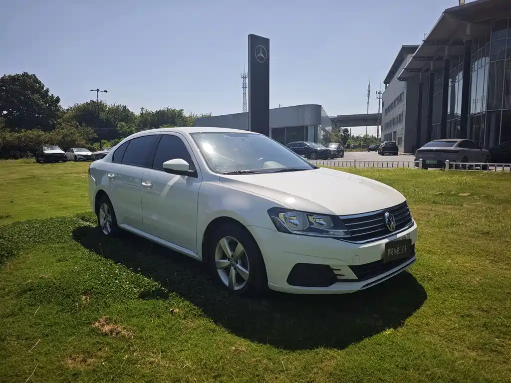 Volkswagen Lavida — миниатюра 3
