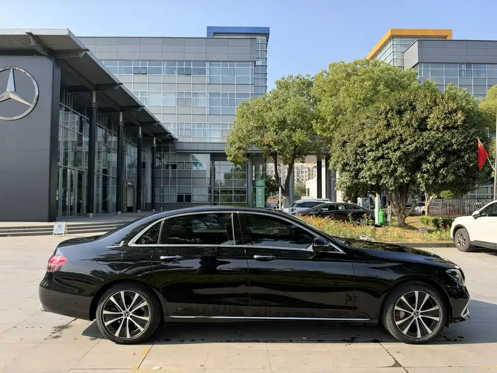 Mercedes-Benz E-Class New Energy — миниатюра 8