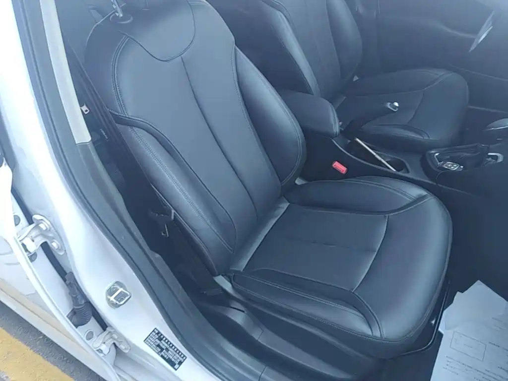 Buick Excelle — миниатюра 25