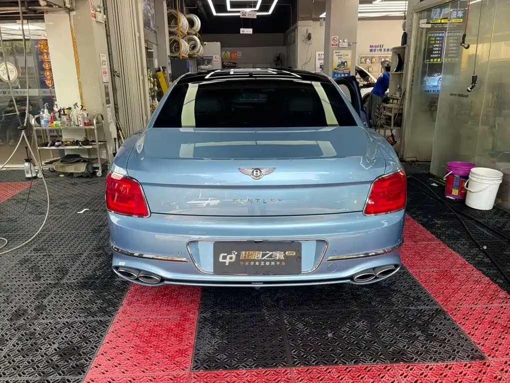 Bentley Flying Spur — миниатюра 5