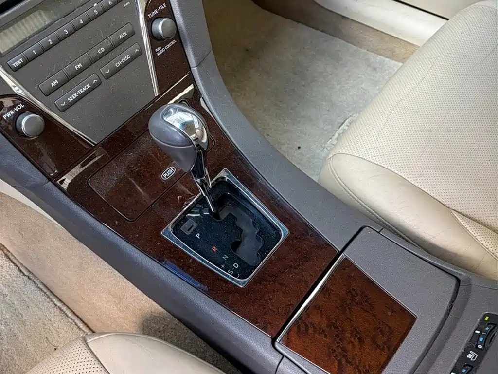 Lexus ES — миниатюра 14