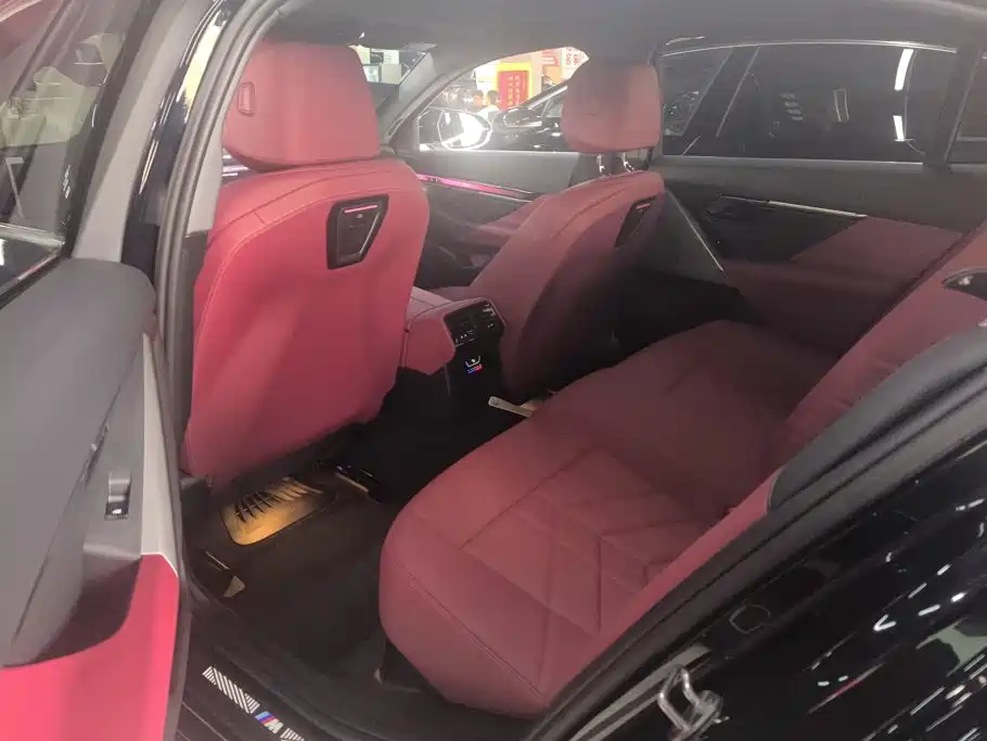 BMW i5 — миниатюра 11