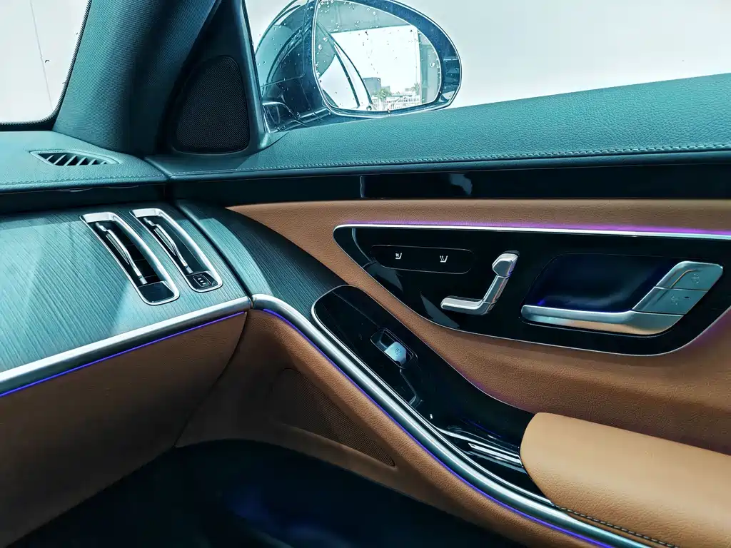 Mercedes-Benz S-Class — миниатюра 16