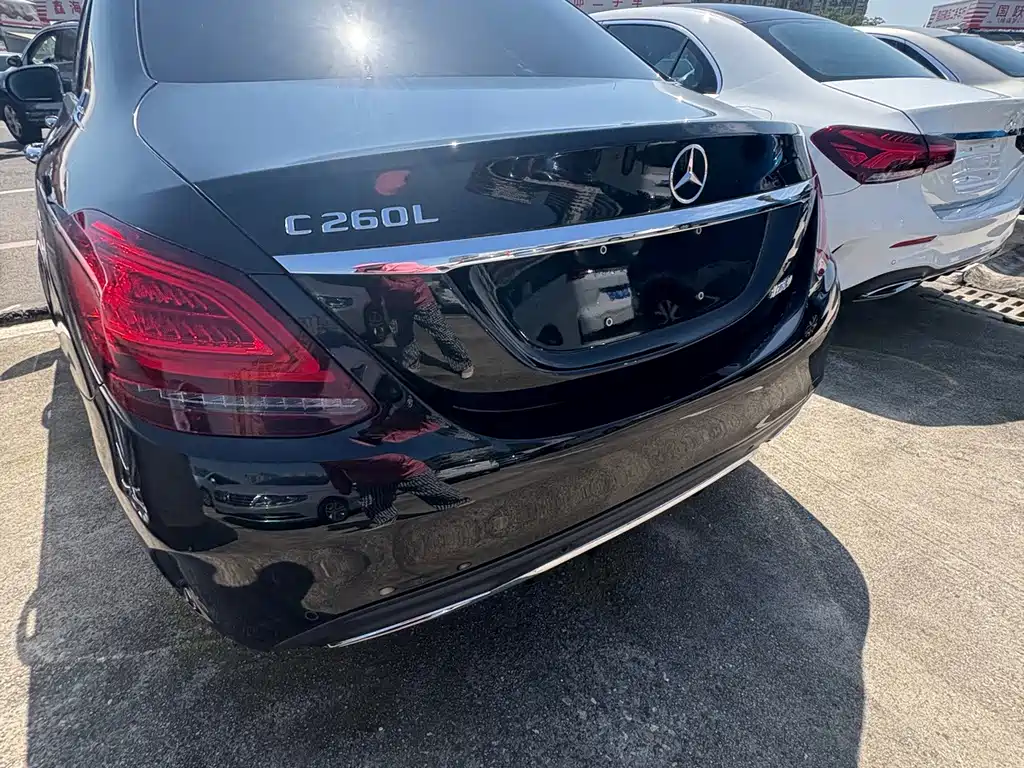 Mercedes-Benz C-Class — миниатюра 15