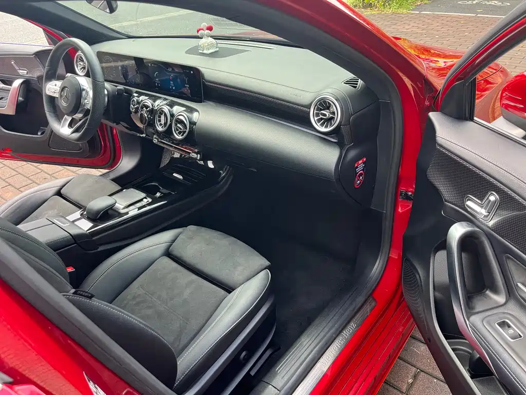 MERCEDES-BENZ A CLASS