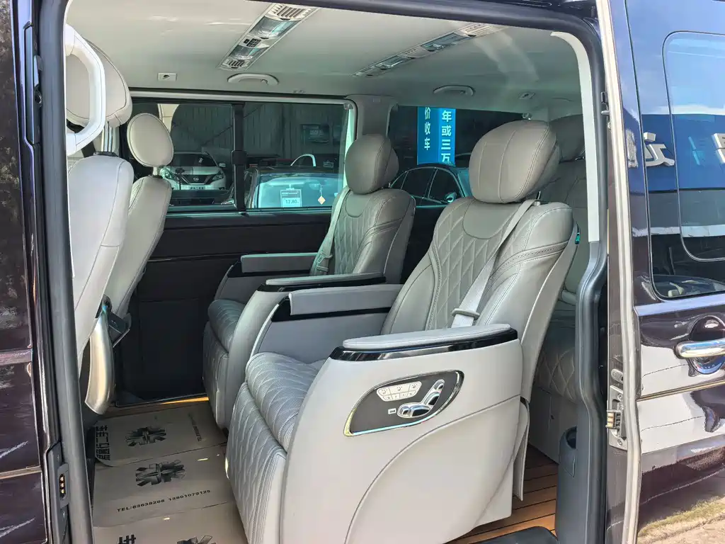 Volkswagen Multivan 2.0TSI 4WD 65th Anniversary Limited Edition, фото 6