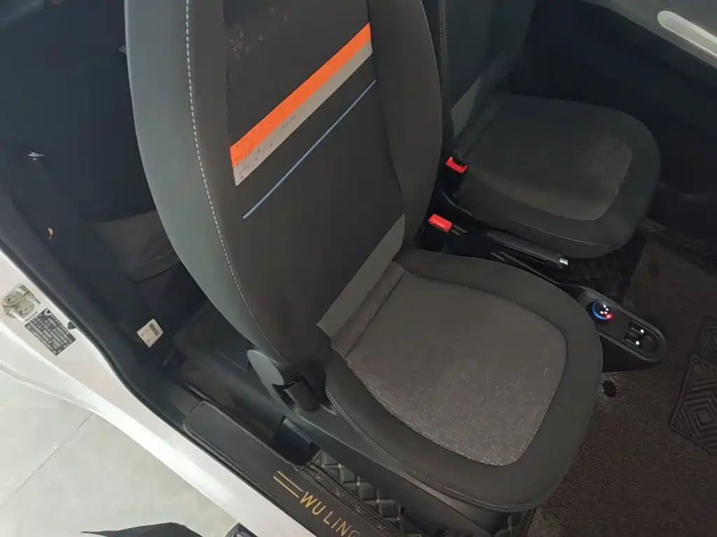 Wuling MINIEV — миниатюра 25