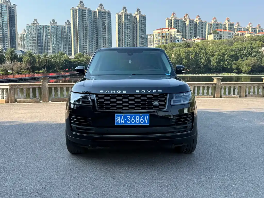 Land Rover Range Rover — миниатюра 2