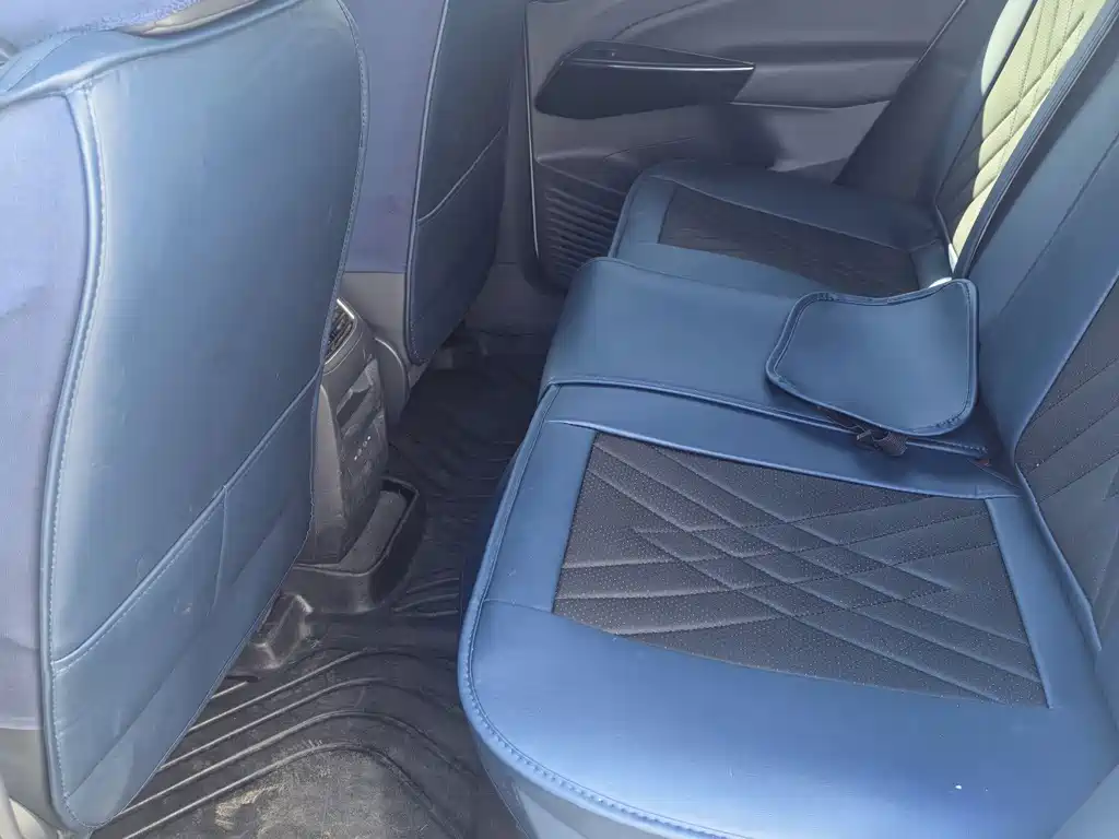 Volkswagen ID.4 Crozz — миниатюра 7
