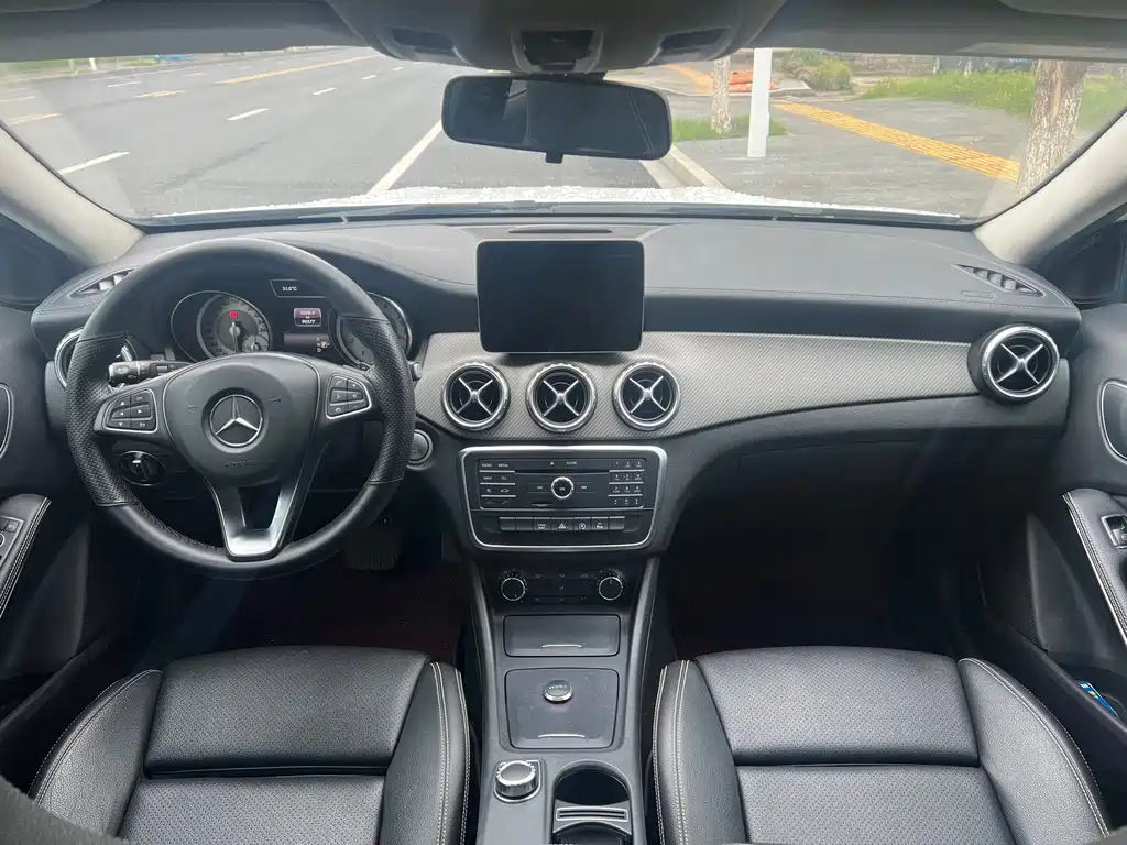 Mercedes-Benz GLA — миниатюра 4