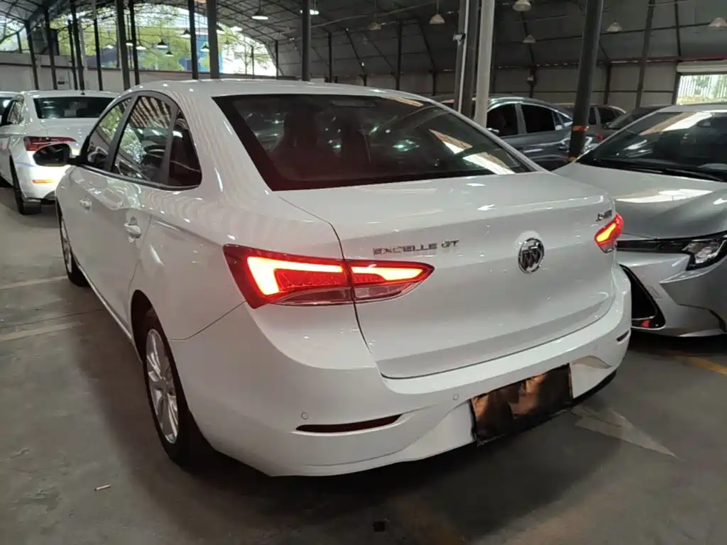 Buick Excelle — миниатюра 5