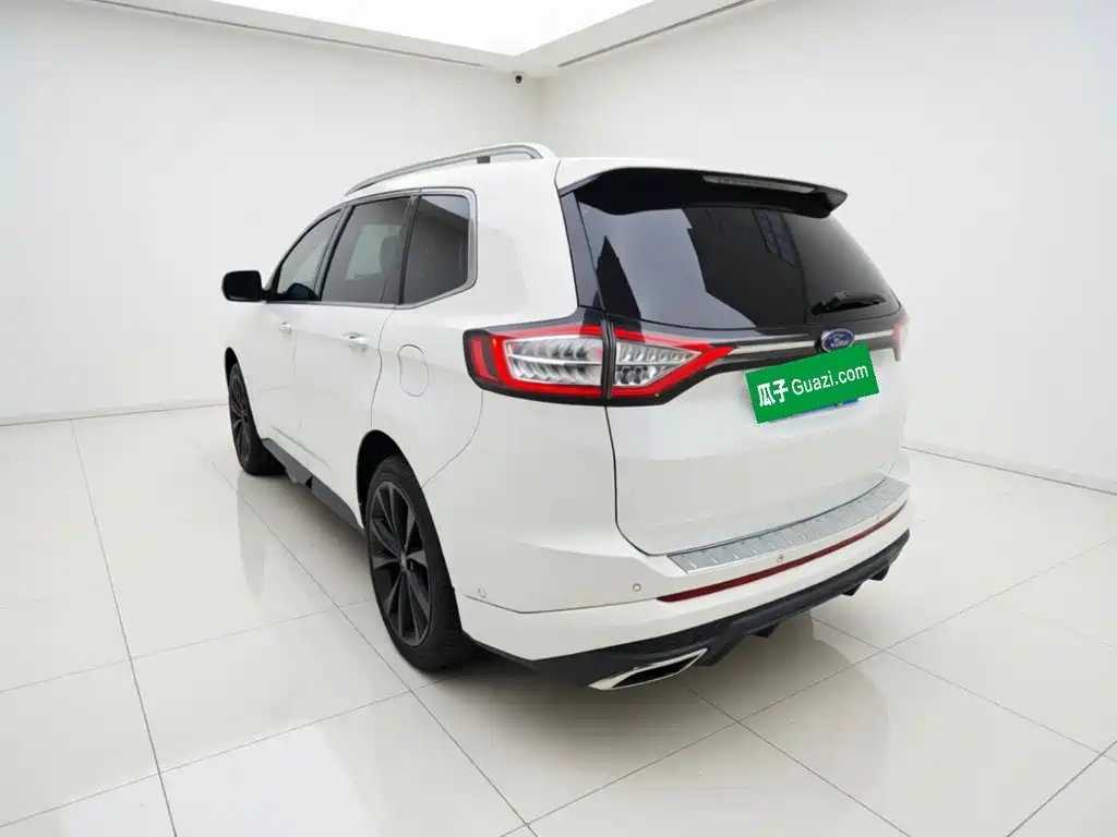 Ford Edge — миниатюра 4