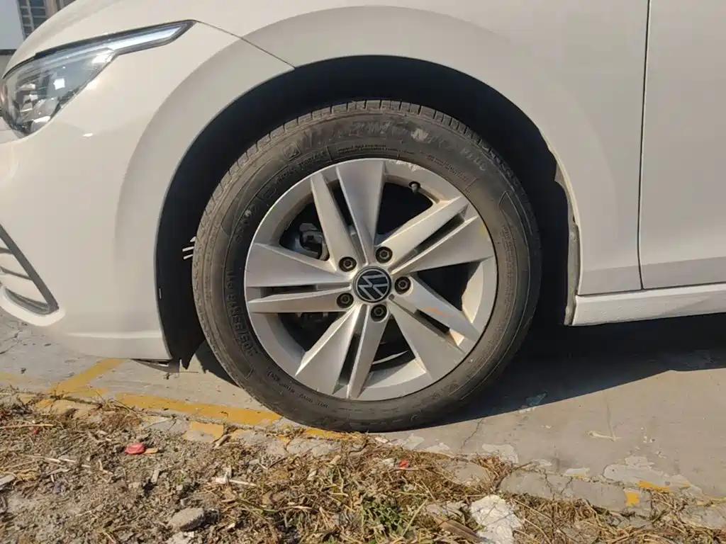 Volkswagen Golf — миниатюра 23